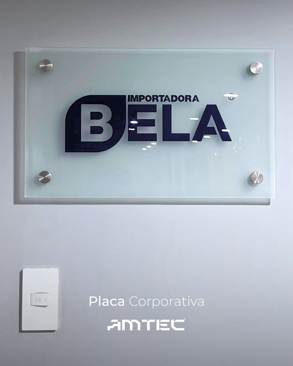Placa Corporativa c/ Logotipo en Cristal Templado